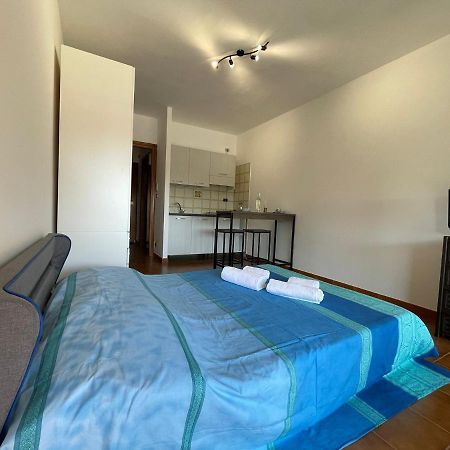 Suite Mono Orchidea - Box Auto & Terrazzo Sanremo Luaran gambar