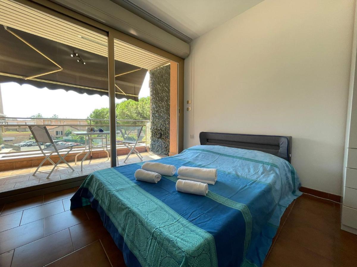 Suite Mono Orchidea - Box Auto & Terrazzo Sanremo Luaran gambar